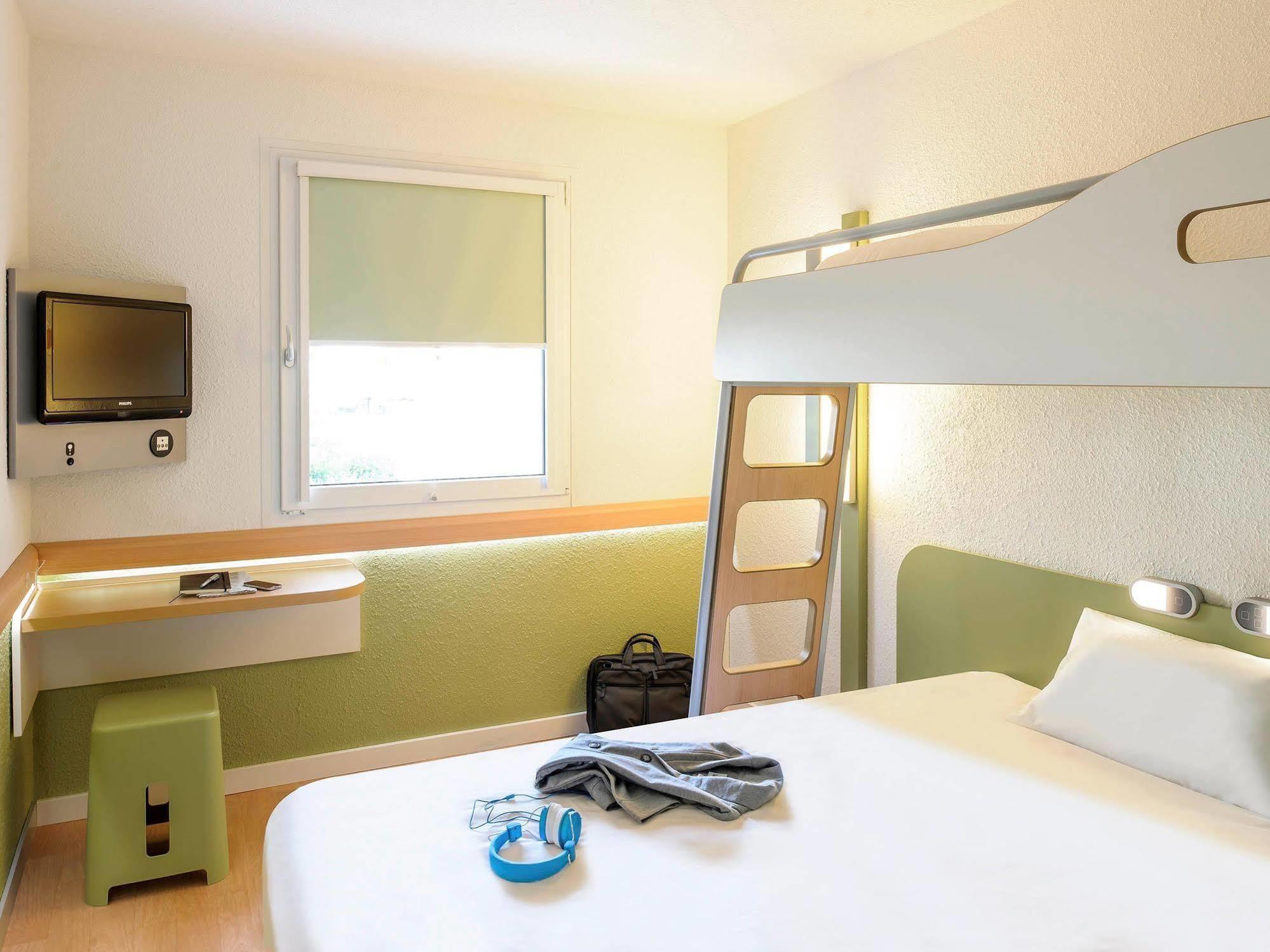 ibis budget Argenteuil Bords de Seine Buitenkant foto