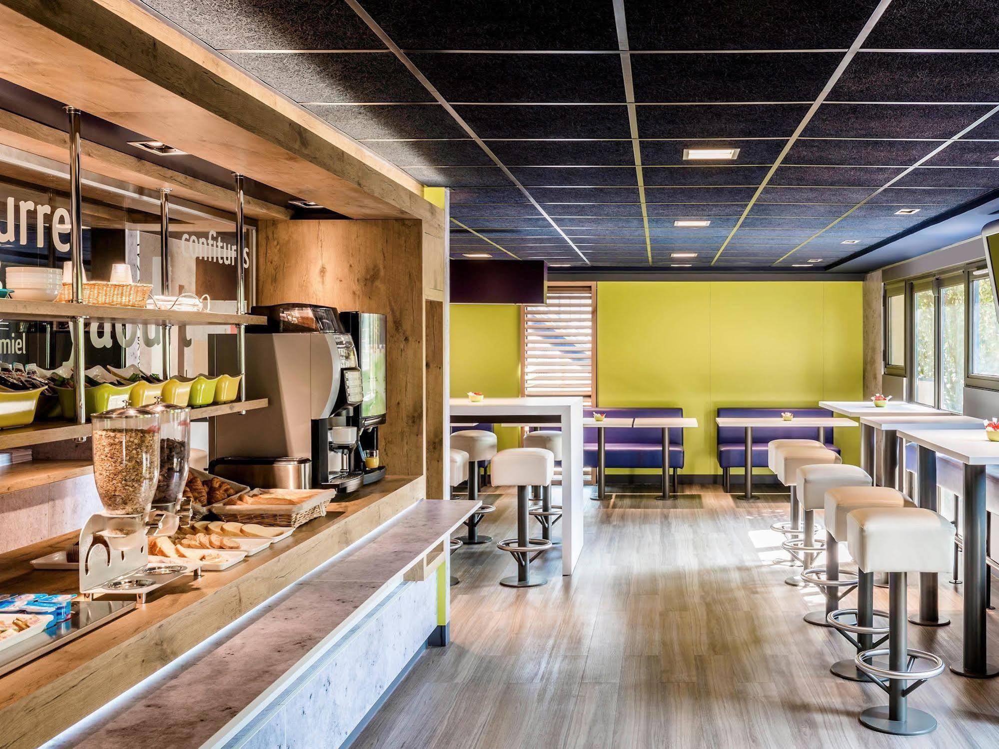 ibis budget Argenteuil Bords de Seine Buitenkant foto